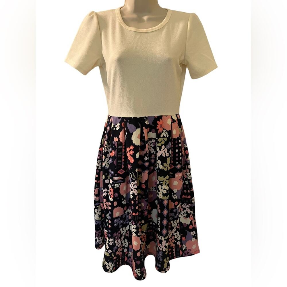 LULAROE Amelia Ivory Cream Colorblock Floral Print Knee-Length Dress SZ S NWT